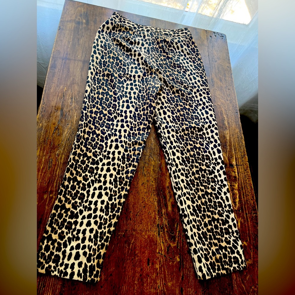 Top shop cropped leopard pants like new